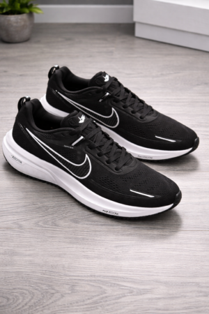 Men’s Black Air Zoom Running Shoes with Cushioned Sole