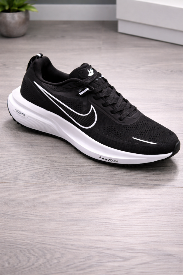 Men’s Black Air Zoom Running Shoes with Cushioned Sole