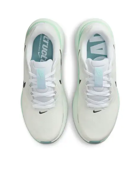 Structure 26 Road Running shoes